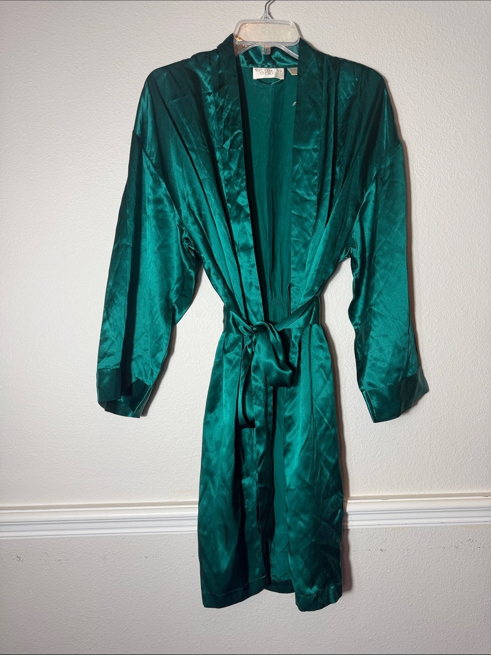 Victoria's Secret Vintage emerald green 100% Silk Robe, Oversized PS